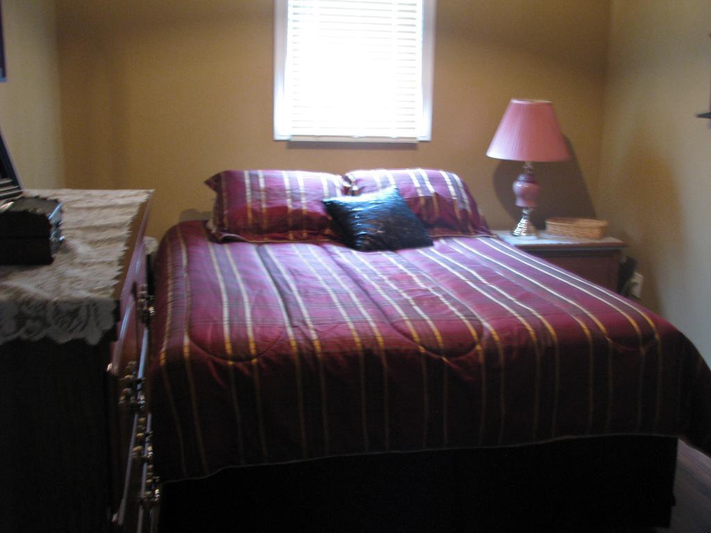 Right Off Da Boat B&B Channel-Port aux Basques Quarto foto